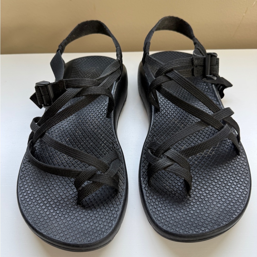 Chaco Black Strappy Sandals Size 10 Adjustable Outdoor Hiking Comfort - Picture 5 of 7